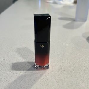Cpb radiant liquid rouge